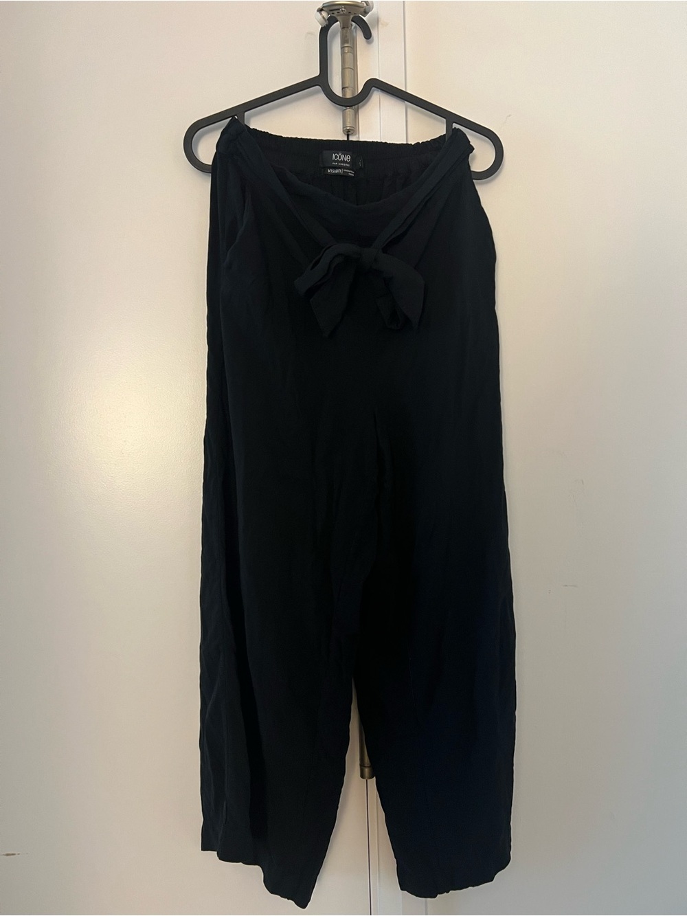 Black Tie-Waist Wide-Leg Jumpsuit -Simons Icone